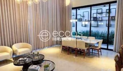 Casa em condomínio para aluguel, 3 quartos, 3 suítes, 4 vagas, Granja Marileusa - Uberlândia/MG