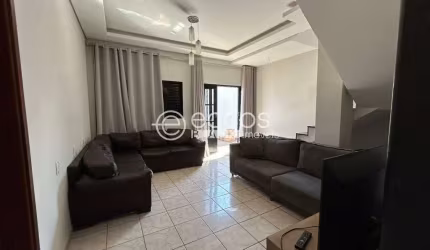 Casa à venda, 4 quartos, 3 suítes, 3 vagas, Granada - Uberlândia/MG