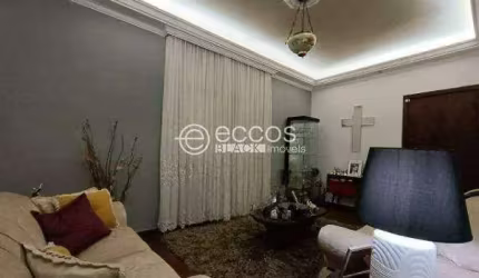 Cobertura à venda, 4 quartos, 1 suíte, 1 vaga, Sagrada Família - Belo Horizonte/MG
