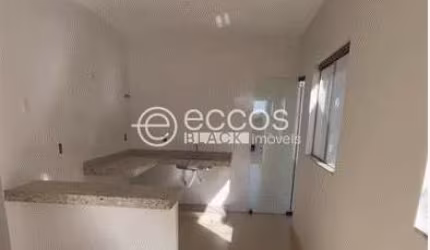 Casa à venda, 2 quartos, 2 vagas, São Jorge - Uberlândia/MG