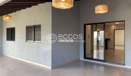 Casa para aluguel, 3 quartos, 1 suíte, 4 vagas, Alto Umuarama - Uberlândia/MG
