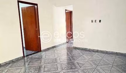 Casa à venda, 3 quartos, 1 suíte, 6 vagas, Jardim Brasília - Uberlândia/MG