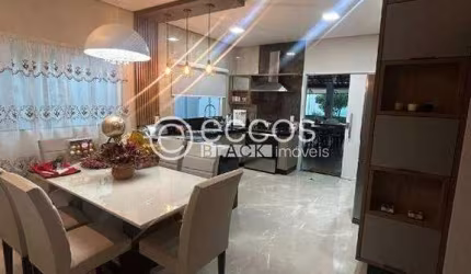 Casa à venda, 3 quartos, 1 suíte, 3 vagas, Jardim Sul - Uberlândia/MG