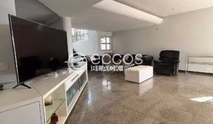 Casa para aluguel, 4 quartos, 1 suíte, 3 vagas, Morada da Colina - Uberlândia/MG