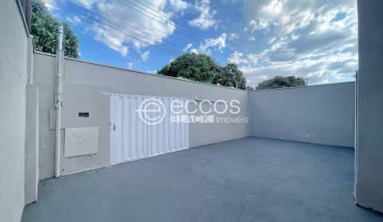 Casa à venda, 3 quartos, 1 suíte, 3 vagas, Taiaman - Uberlândia/MG