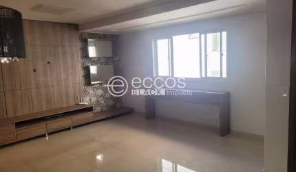 Apartamento à venda, 3 quartos, 1 suíte, 2 vagas, Jaraguá - Uberlândia/MG