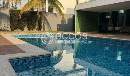 Casa à venda, 3 quartos, 3 suítes, 3 vagas, Jardim Karaíba - Uberlândia/MG