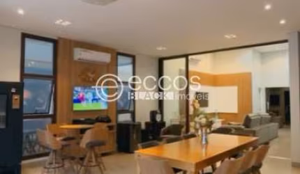 Casa em condomínio à venda, 3 quartos, 3 suítes, 2 vagas, Granja Marileusa - Uberlândia/MG