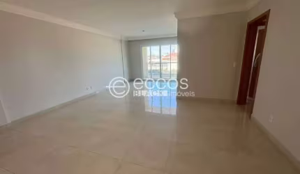 Apartamento à venda, 3 quartos, 1 suíte, 2 vagas, Martins - Uberlândia/MG