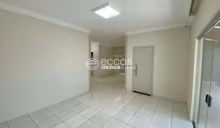 Casa à venda, 3 quartos, 2 suítes, 4 vagas, Santa Rosa - Uberlândia/MG