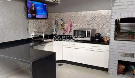 Casa em condomínio à venda, 3 quartos, 1 suíte, Tubalina - Uberlândia/MG