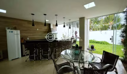 Casa em condomínio à venda, 4 quartos, 4 suítes, 4 vagas, Aclimação - Uberlândia/MG