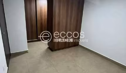 Casa à venda, 3 quartos, 1 suíte, 2 vagas, Aclimação - Uberlândia/MG