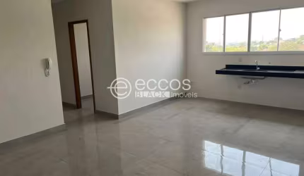 Apartamento à venda, 3 quartos, 1 suíte, 2 vagas, Dona Zulmira - Uberlândia/MG