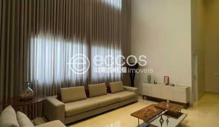 Casa em condomínio à venda, 3 quartos, 3 suítes, 4 vagas, Nova Uberlândia - Uberlândia/MG