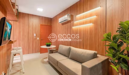 Apartamento à venda, 2 quartos, 1 suíte, 2 vagas, Santa Mônica - Uberlândia/MG