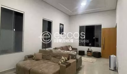 Casa para aluguel, 3 quartos, 2 suítes, 4 vagas, Jardim Sul - Uberlândia/MG