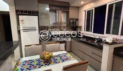 Apartamento à venda, 2 quartos, 1 suíte, 2 vagas, Laranjeiras - Uberlândia/MG