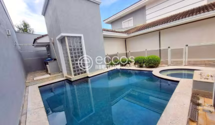 Casa em condomínio à venda, 4 quartos, 4 suítes, 2 vagas, Jardim das Palmeiras - Uberlândia/MG