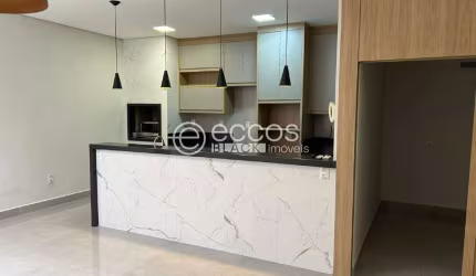 Casa em condomínio à venda, 3 quartos, 1 suíte, 3 vagas, Jardim Sul - Uberlândia/MG