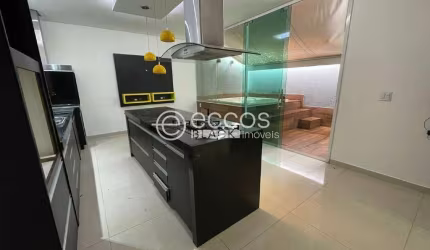 Casa em condomínio à venda, 3 quartos, 1 suíte, 2 vagas, Jardim Sul - Uberlândia/MG