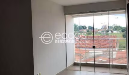 Apartamento à venda, 3 quartos, 1 suíte, 2 vagas, Segismundo Pereira - Uberlândia/MG