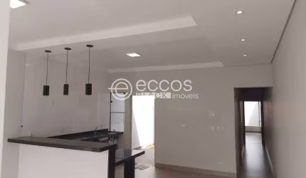 Casa à venda, 2 quartos, 1 suíte, 2 vagas, Shopping Park - Uberlândia/MG