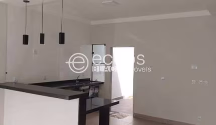Casa à venda, 2 quartos, 1 suíte, 2 vagas, Shopping Park - Uberlândia/MG