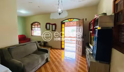 Casa à venda, 3 quartos, 1 suíte, 2 vagas, Padre Eustáquio - Belo Horizonte/MG