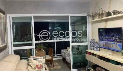 Apartamento à venda, 2 quartos, 1 suíte, 2 vagas, Centro - Uberlândia/MG