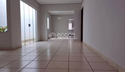 Casa à venda, 3 quartos, 3 suítes, 3 vagas, Jardim Karaíba - Uberlândia/MG