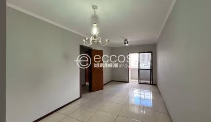 Apartamento à venda, 3 quartos, 1 suíte, 1 vaga, Centro - Uberlândia/MG