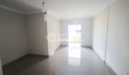 Apartamento para aluguel, 3 quartos, 1 suíte, 2 vagas, Brasil - Uberlândia/MG