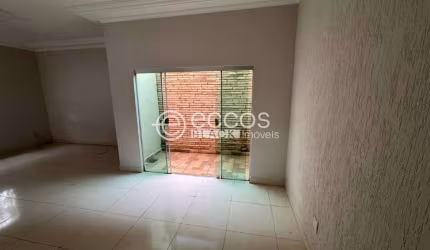 Casa para aluguel, 3 quartos, 1 suíte, 3 vagas, Cidade Jardim - Uberlândia/MG