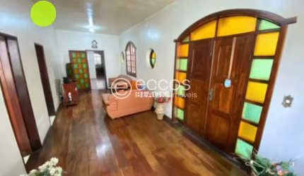 Casa à venda, 6 quartos, 2 suítes, 2 vagas, Diamante - Belo Horizonte/MG