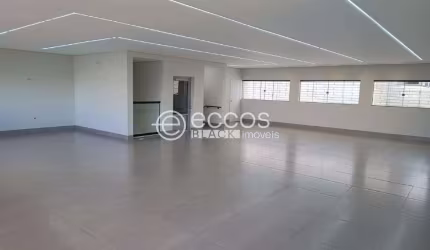 Prédio para aluguel, Martins - Uberlândia/MG