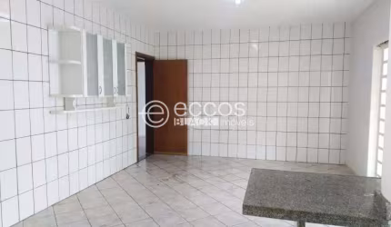 Casa à venda, 3 quartos, 1 suíte, 2 vagas, Santa Mônica - Uberlândia/MG
