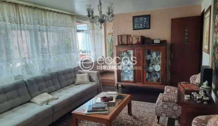 Cobertura à venda, 5 quartos, 1 suíte, 1 vaga, Sion - Belo Horizonte/MG