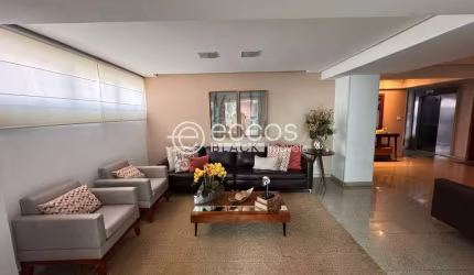 Apartamento para aluguel, 3 quartos, 1 suíte, 2 vagas, Centro - Uberlândia/MG