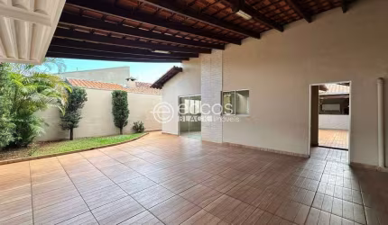 Casa à venda, 3 quartos, 2 vagas, Loteamento Residencial Cândida Borges - UBERABA/MG