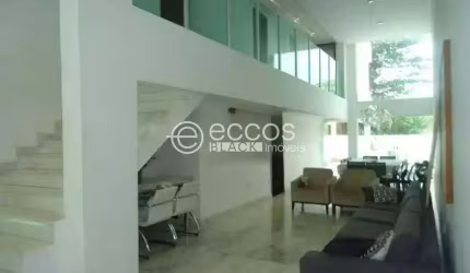 Casa à venda, 4 quartos, 2 suítes, 6 vagas, Santa Lúcia - Belo Horizonte/MG