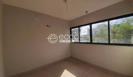 Apartamento para aluguel, 2 quartos, 1 suíte, Umuarama - Uberlândia/MG