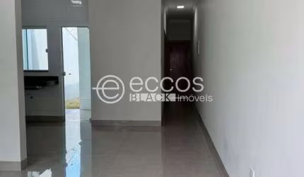Casa à venda, 2 quartos, 1 suíte, 2 vagas, Jardim Brasília - Uberlândia/MG