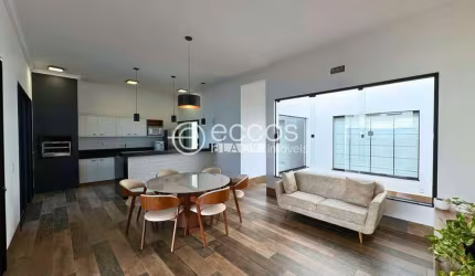 Casa à venda, 2 quartos, 2 suítes, 4 vagas, Parque das Laranjeiras - UBERABA/MG