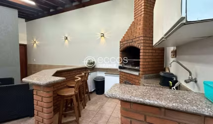 Casa à venda, 4 quartos, 1 suíte, 2 vagas, Conjunto Manoel Mendes - UBERABA/MG