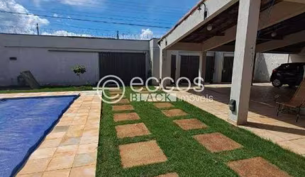 Casa à venda, 3 quartos, 3 suítes, 4 vagas, Cidade Jardim - Uberlândia/MG