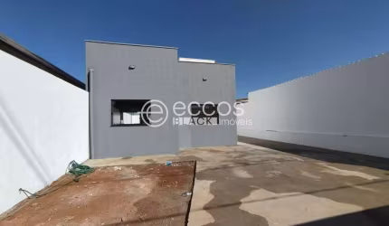 Casa à venda, 2 quartos, 2 vagas, Shopping Park - Uberlândia/MG
