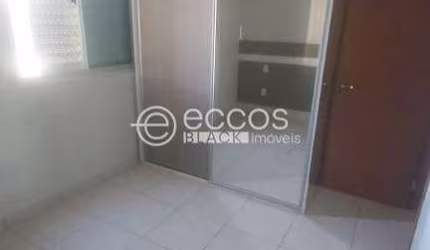 Apartamento à venda, 3 quartos, 1 suíte, 2 vagas, Tubalina - Uberlândia/MG