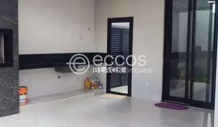 Casa à venda, 3 quartos, 3 suítes, 2 vagas, Aclimação - Uberlândia/MG