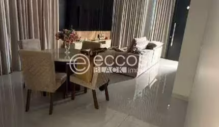 Casa à venda, 3 quartos, 1 suíte, 4 vagas, Vida nova - Uberlândia/MG